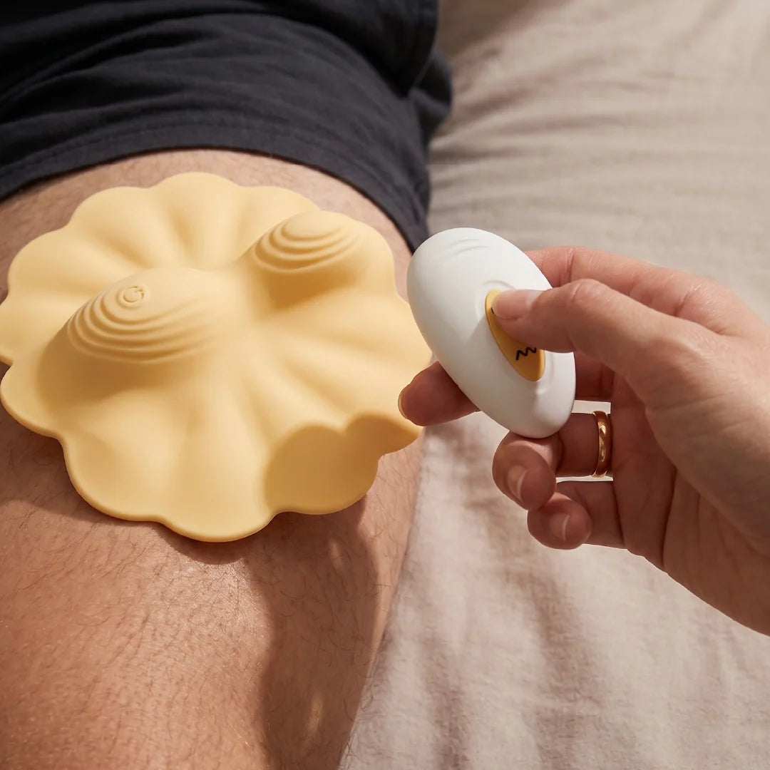 Petal Pleaser                            (Vibrating Grinder with Remote)